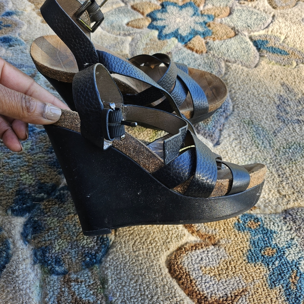 Sam Edelman - Picture 2 of 5